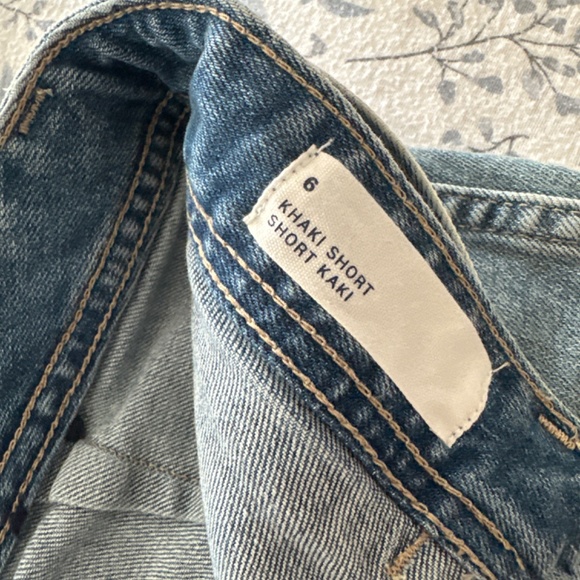 Gap khaki short. - Picture 2 of 3